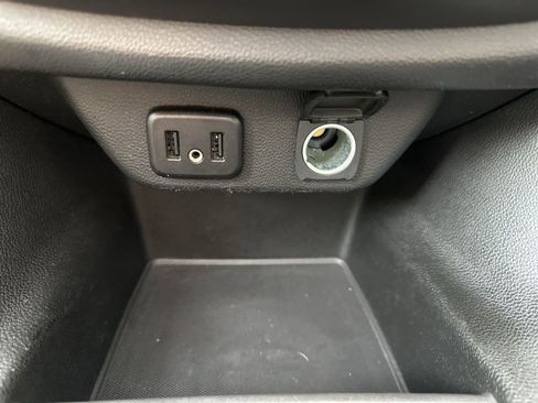 Used 2019 Chevrolet Traverse LT w/ LT Premium Package image 31