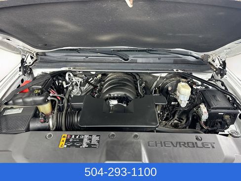 Used 2019 Chevrolet Suburban LT image 32