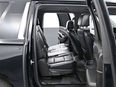 Used 2019 GMC Yukon XL SLE w/ Convenience Package image 20