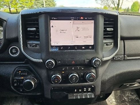 Used 2022 RAM 1500 Big Horn AWD/4WD image 18