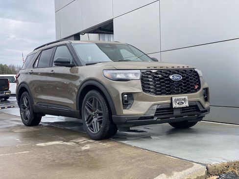 New 2026 Ford Explorer ST w/ Sun And Sound Package image 2