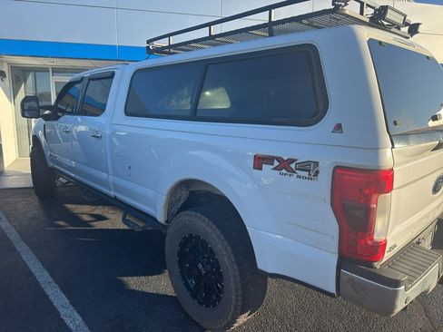 Used 2017 Ford F350 XLT w/ XLT Premium Package image 3