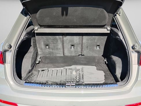 Used 2021 Audi Q3 2.0T Premium image 37