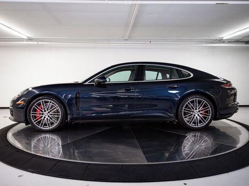 Certified 2023 Porsche Panamera 4S AWD/4WD image 2