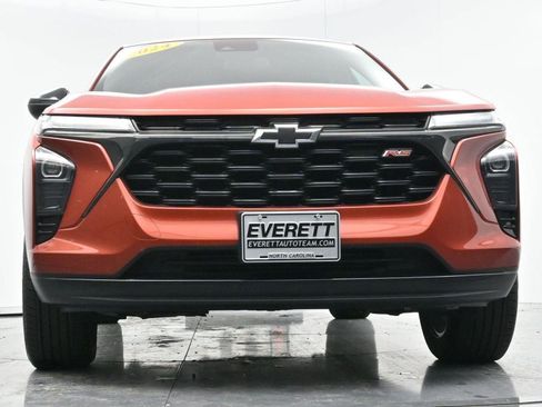 Used 2024 Chevrolet Trax RS w/ Driver Confidence Package image 40