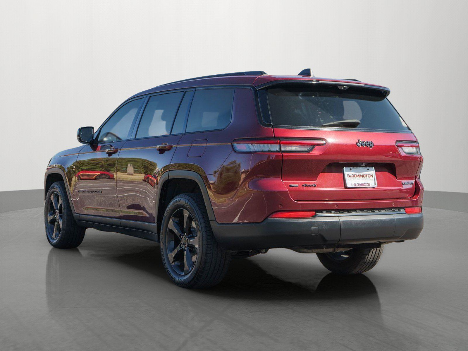 Used 2023 Jeep Grand Cherokee L Limited w/ Luxury Tech Group II AWD/4WD image 5
