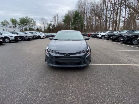 Used 2023 Toyota Corolla LE image 5