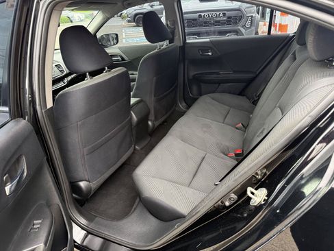 Used 2016 Honda Accord LX image 12