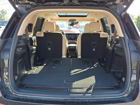 Used 2022 Jeep Grand Cherokee L Limited w/ Luxury Tech Group II AWD/4WD image 30
