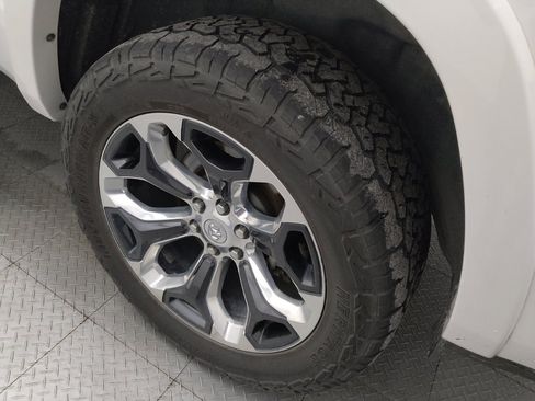 Used 2022 RAM 1500 Limited w/ Body Color Bumper Group AWD/4WD image 31