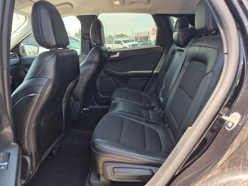 Used 2025 Ford Escape SE FWD image 29
