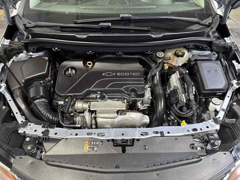 Used 2017 Chevrolet Cruze LS FWD image 30