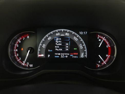 Used 2025 Toyota RAV4 XLE image 27