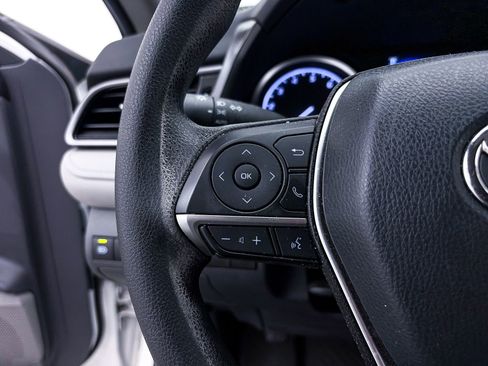 Used 2023 Toyota Camry LE image 28