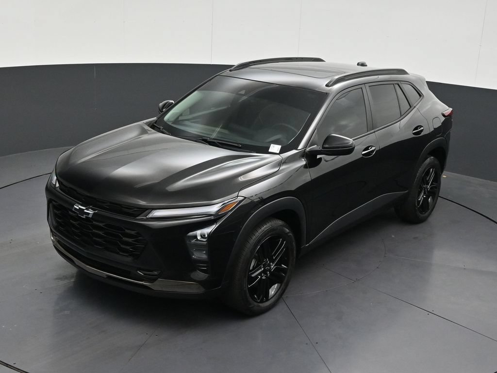 Used 2024 Chevrolet Trax ACTIV w/ Sunroof Package FWD image 21