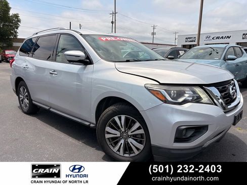 Used 2019 Nissan Pathfinder SL AWD/4WD image 1