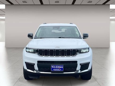 Used 2021 Jeep Grand Cherokee L Limited AWD/4WD image 9