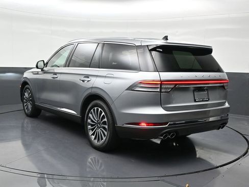Used 2023 Lincoln Aviator Reserve image 3