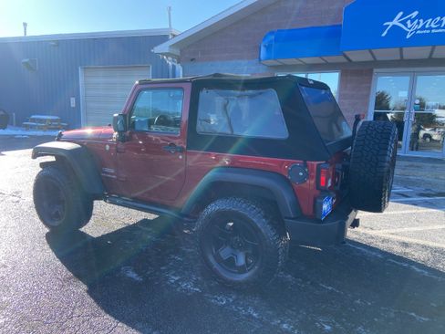 Used 2012 Jeep Wrangler Sport image 4