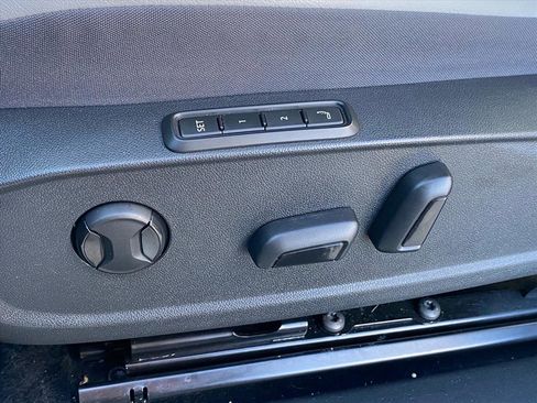 Used 2022 Volkswagen ID.4 Pro S image 11