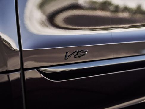 Used 2022 Bentley Bentayga AWD/4WD image 9