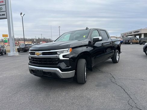 Used 2025 Chevrolet Silverado 1500 LT AWD/4WD image 10