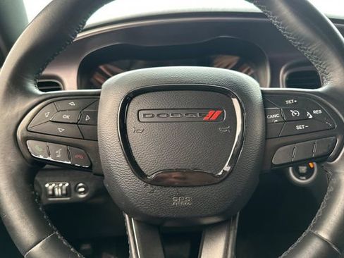 Certified 2017 Dodge Charger SE w/ Blacktop Package RWD image 21