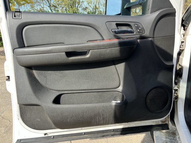 Used 2009 Chevrolet Silverado 2500 LTZ w/ Safety Package AWD/4WD image 23
