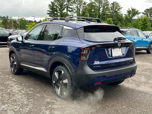 New 2025 Nissan Kicks SR image 6