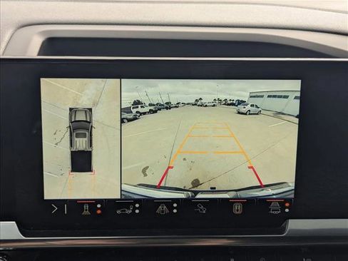 Used 2024 GMC Sierra 1500 SLT AWD/4WD image 10