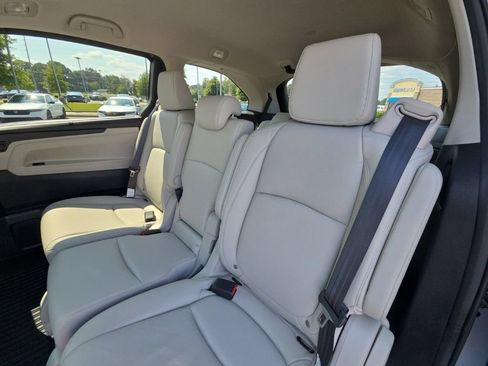Used 2026 Honda Odyssey EX-L image 13