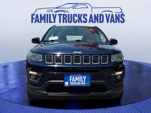 Used 2020 Jeep Compass Latitude w/ Popular Equipment Group AWD/4WD image 7