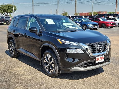 Used 2023 Nissan Rogue SV image 5