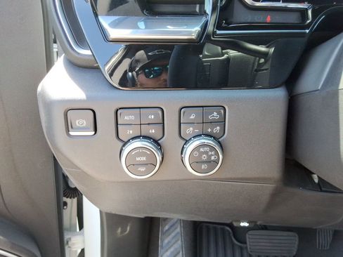 Certified 2023 GMC Sierra 1500 SLT w/ SLT Premium Plus Package AWD/4WD image 38