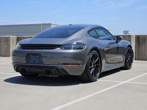 Used 2024 Porsche 718 Cayman GTS RWD image 8