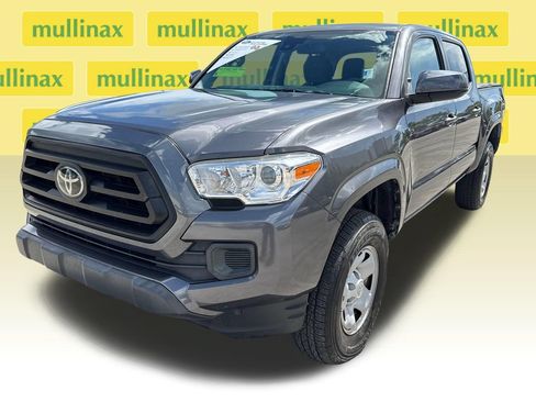 Used 2022 Toyota Tacoma SR w/ SR Convenience Package RWD image 10