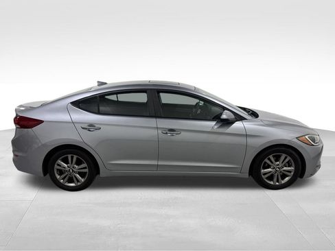 Used 2017 Hyundai Elantra Value Edition w/ Cargo Package FWD image 13