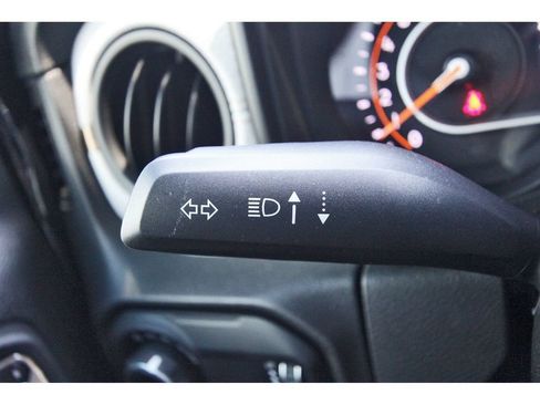 Used 2025 Jeep Wrangler Unlimited Sport AWD/4WD image 22
