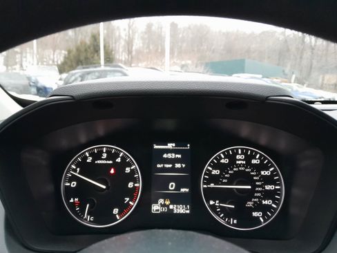 Certified 2025 Subaru Crosstrek 2.0i Premium image 19