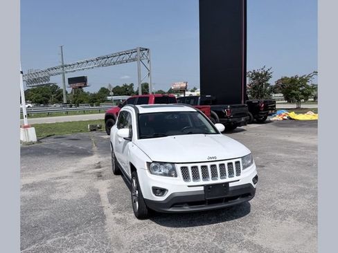Used 2015 Jeep Compass Limited w/ Sun/Sound Group AWD/4WD image 1