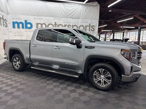 Used 2025 GMC Sierra 1500 SLT AWD/4WD image 10