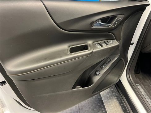 Used 2021 Chevrolet Equinox Premier w/ LPO, Floor Liner Package image 8