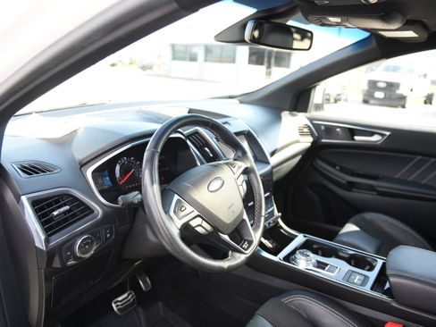 Used 2020 Ford Edge ST w/ Equipment Group 401A image 19