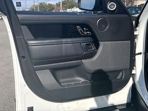 Used 2022 Land Rover Range Rover Westminster Edition image 17