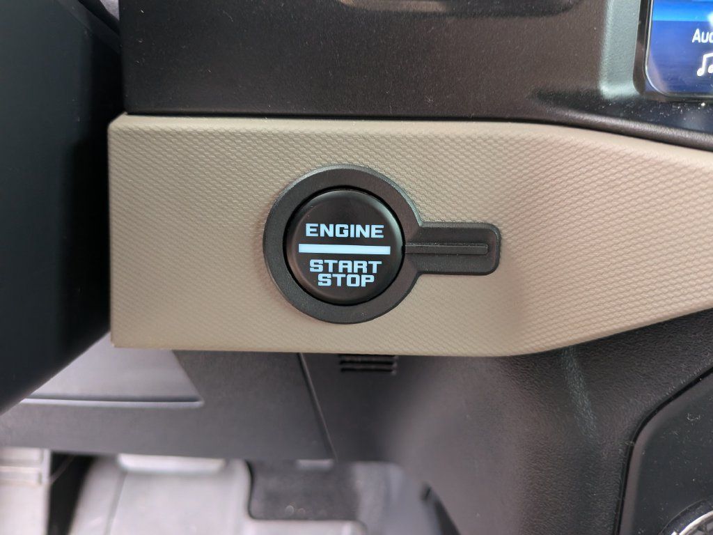 Used 2023 Ford Bronco Wildtrak AWD/4WD image 24