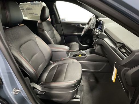 New 2026 Ford Escape ST-Line w/ Cold Weather Package AWD/4WD image 28