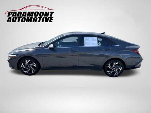 Certified 2026 Hyundai Elantra Limited FWD image 4