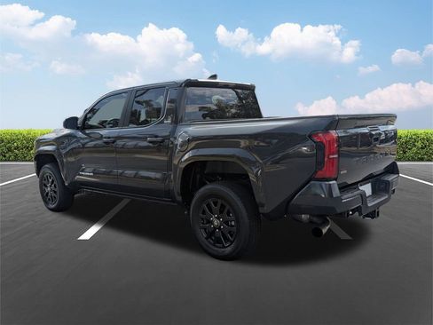 Used 2025 Toyota Tacoma SR5 image 6