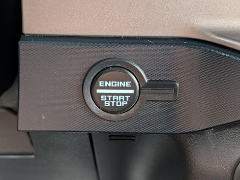 Certified 2021 Ford Bronco Outer Banks AWD/4WD image 32