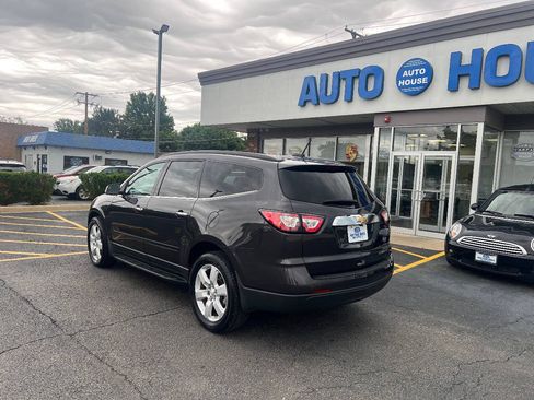 Used 2016 Chevrolet Traverse LT w/ Traveler's Package FWD image 11
